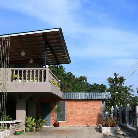 Morning Glory Guest House Kuching Exterior foto